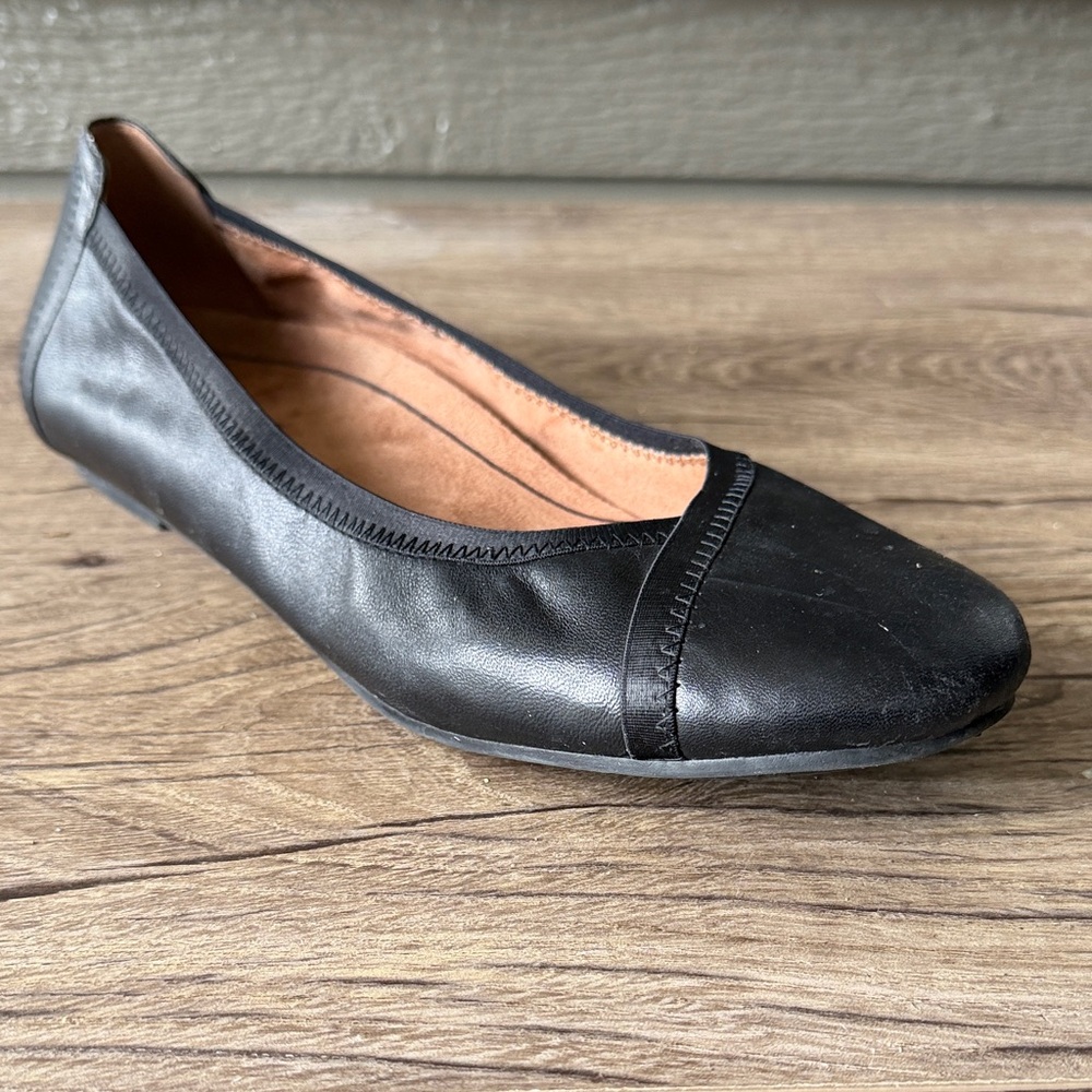 VIONIC Women’s Black Ballet Flats size 9.5